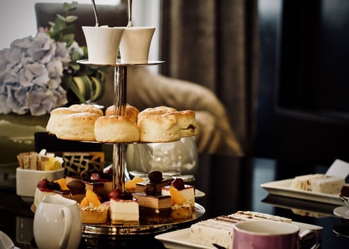 HOW TO MAKE YOUR OWN AFTERNOON TEA AT HOME