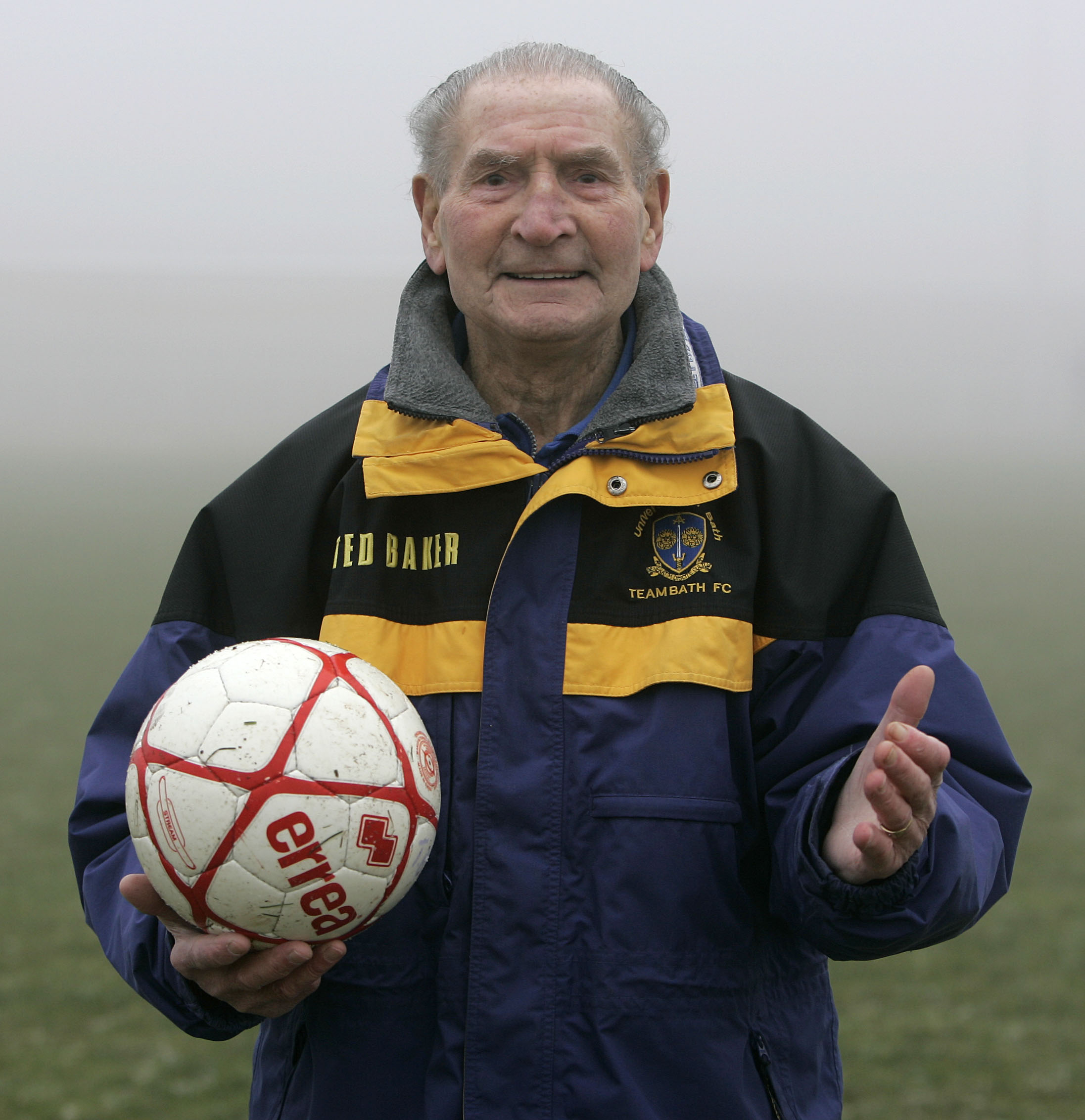 Footballers to reunite at Bath University this weekend to celebrate Ivor Powell